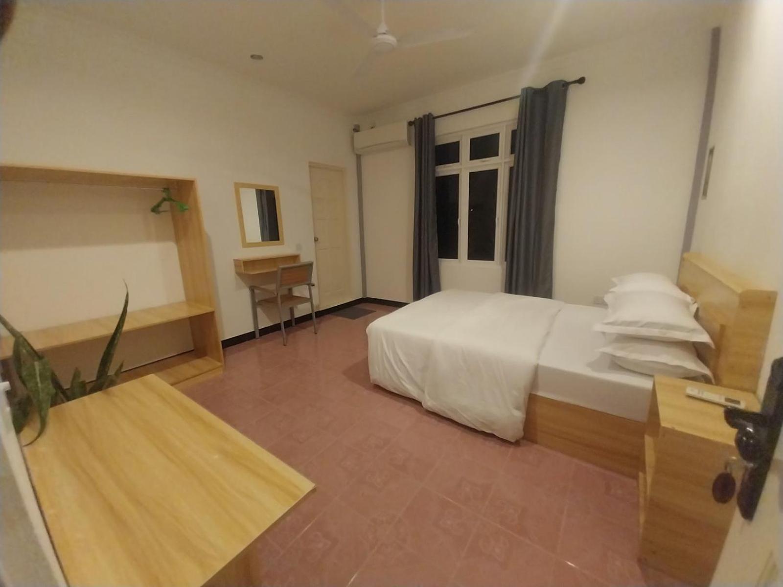 Clove Beach Addu-atollen Eksteriør bilde